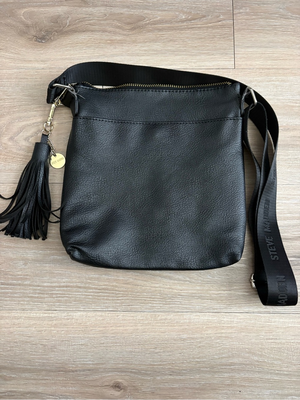 Steve Madden Black Embossed Leather Crossbody with Tassel - Picture 2 of 3